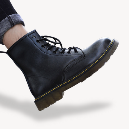 VogeLuxe | Unisex Retro Winter Boots 1