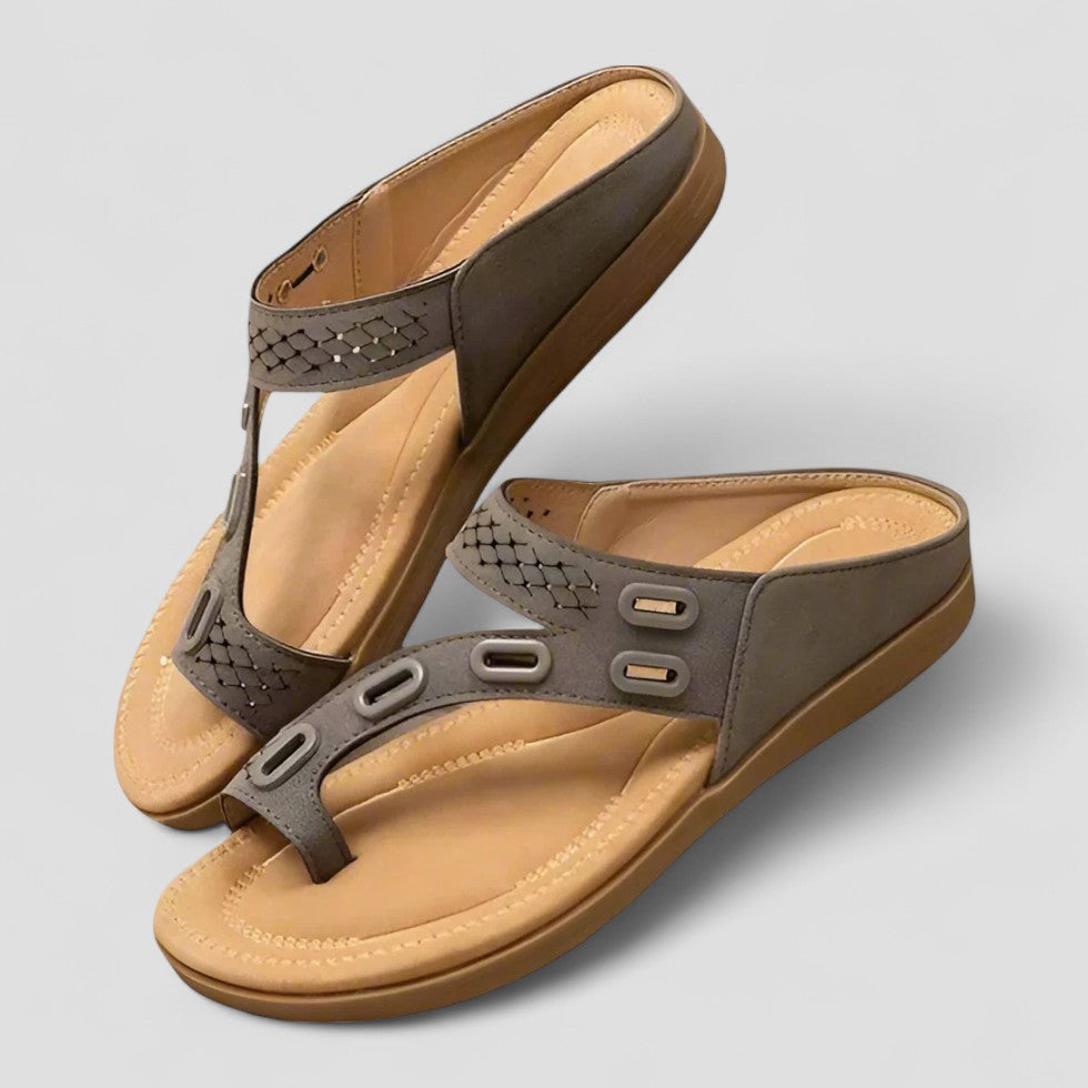 VogeLuxe | Women’s Flat Sandals 2