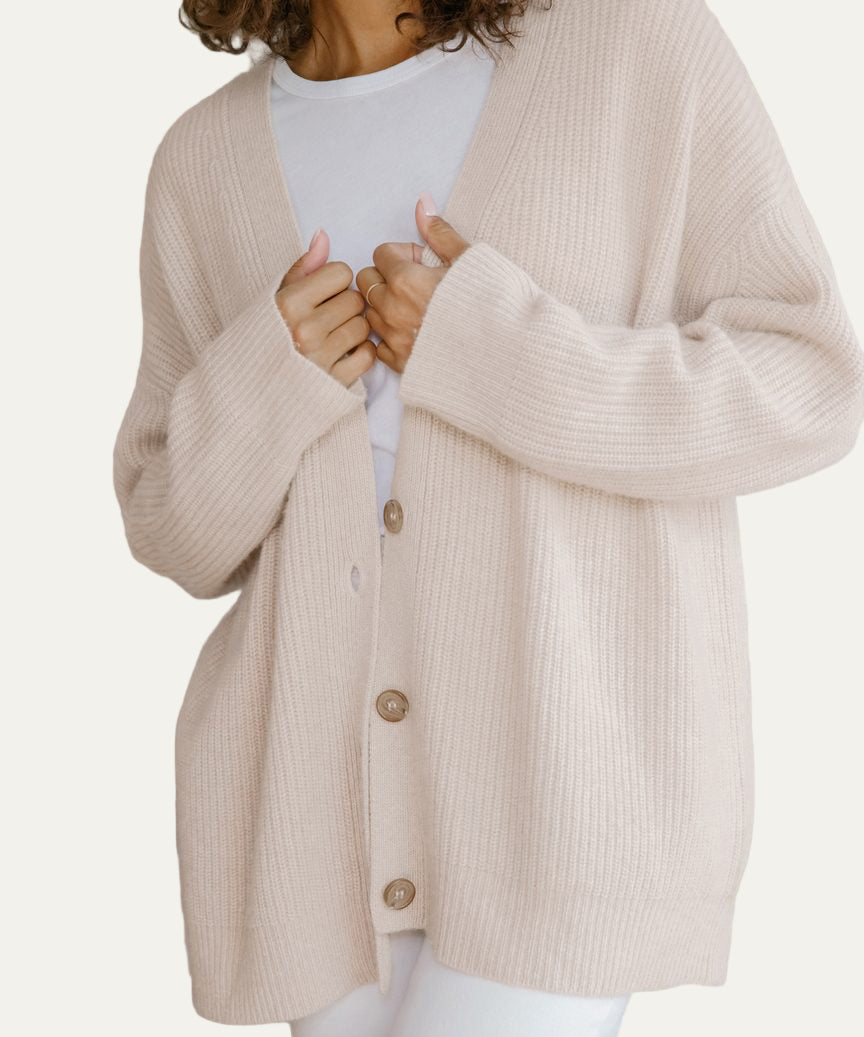 VogeLuxe | Women’s Oversized Chunky Ribbed Cardigan 4