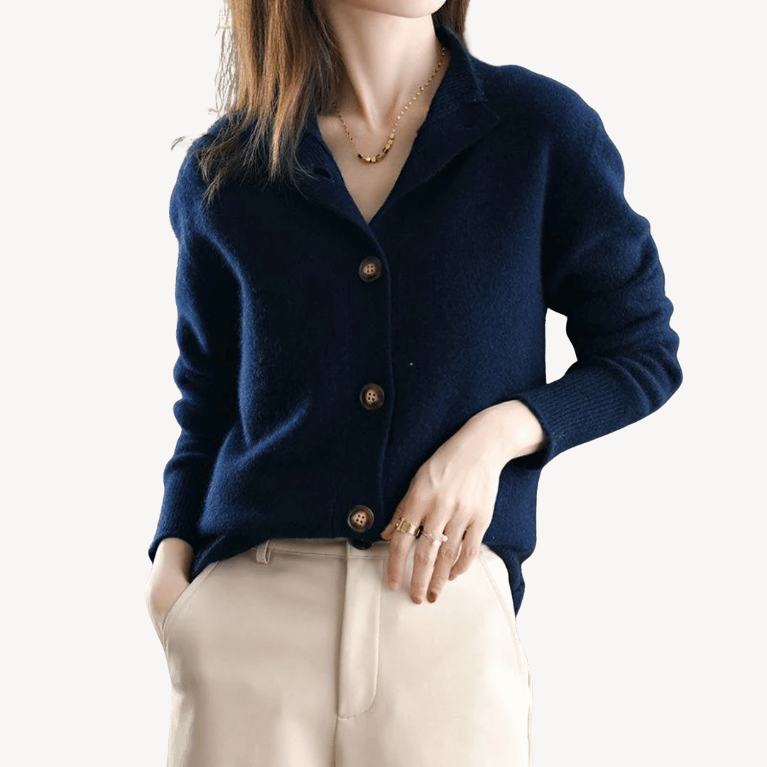 VogeLuxe | Women’s Vintage Cashmere Knitted Cardigan 2