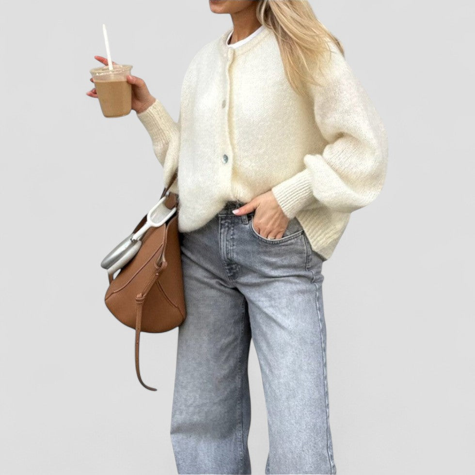 VogeLuxe | Women’s Vintage Knit Cardigan 1