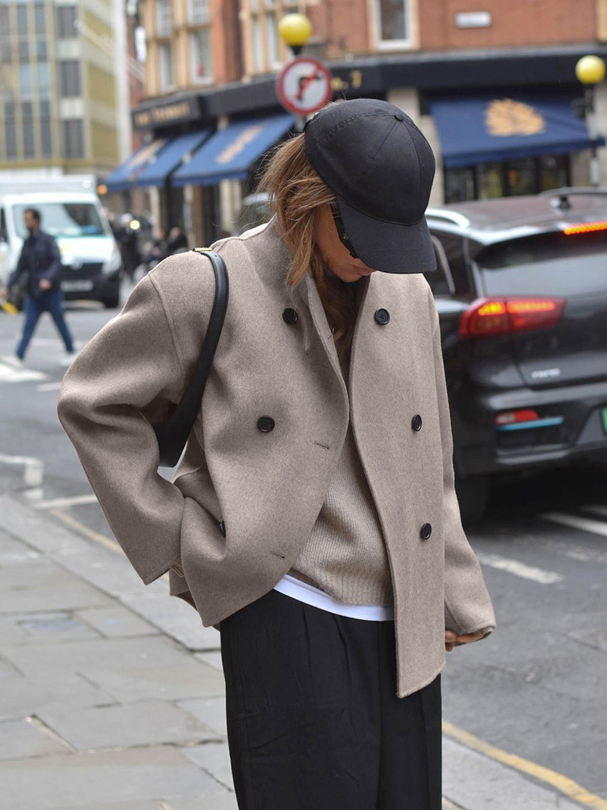 Trendy Button Closure Women's Jacket – High-Quality Fabric, Versatile Style-3