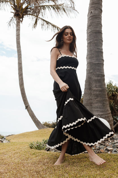 Chic Black Maxi Strap Dress for Women