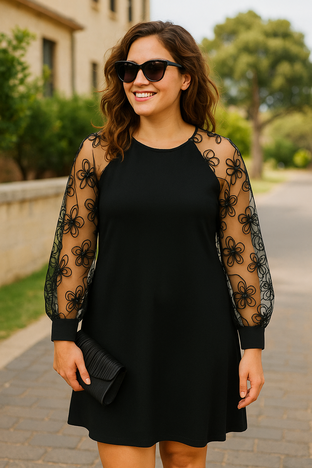 Elegant Lace Evening Dress with Delicate Sleeves - Luxivelle
