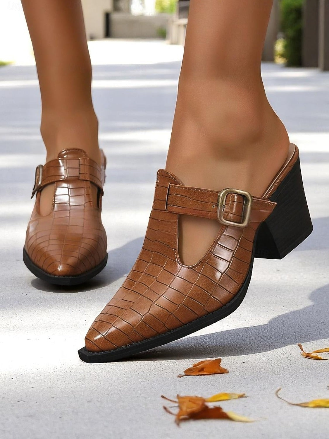 Ladies Block Heel Cutout Shoes