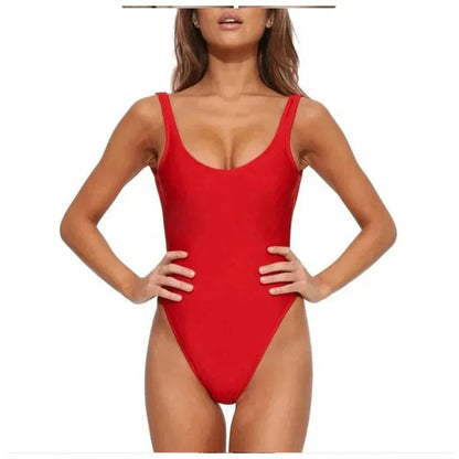 Classic Women's Scoop Neck Swimsuit