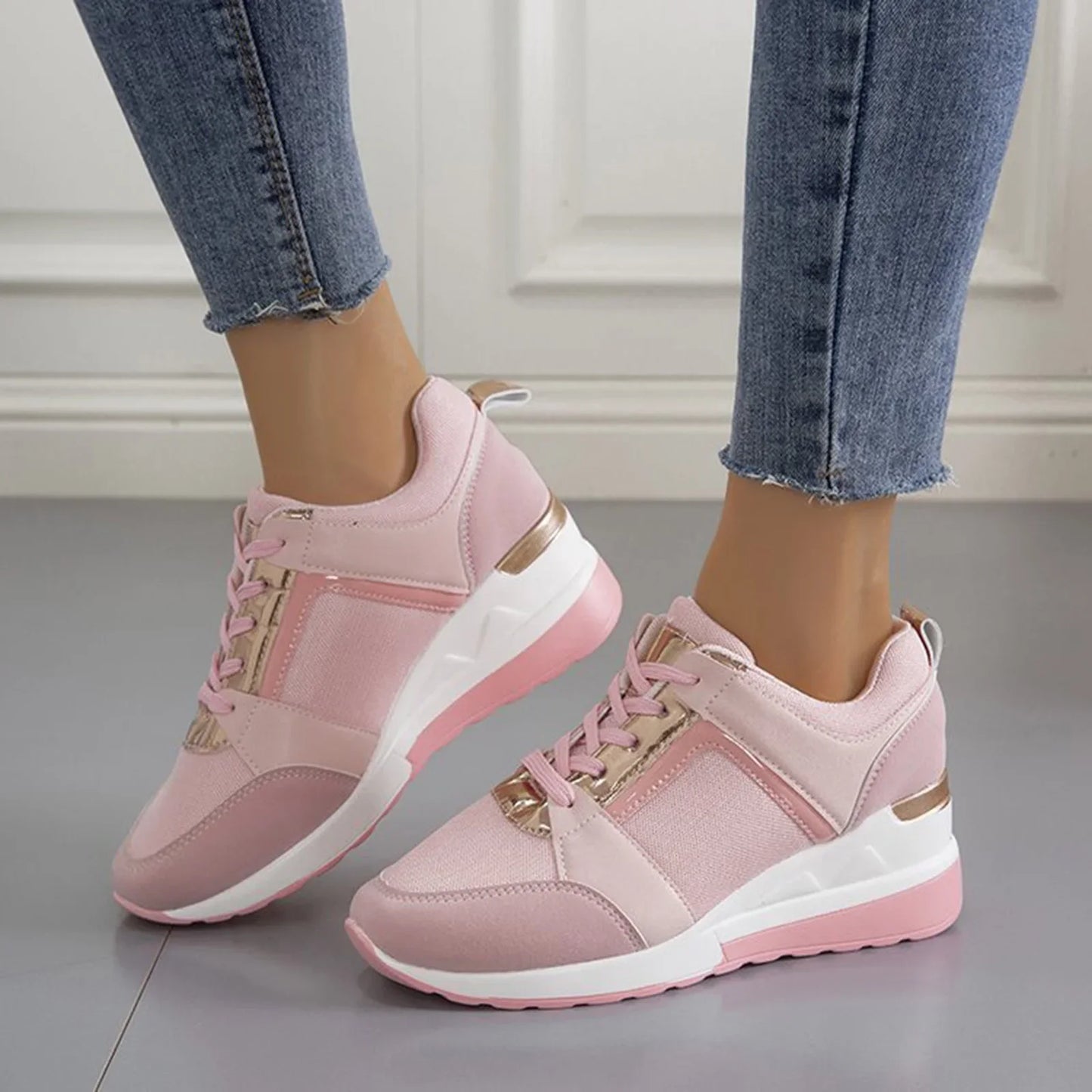 Comfortable Women's Sneakers with Arch Support