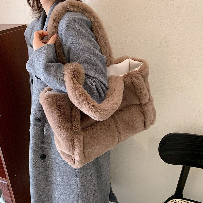 Big Ladies Leather Handbag Shoulder Bag