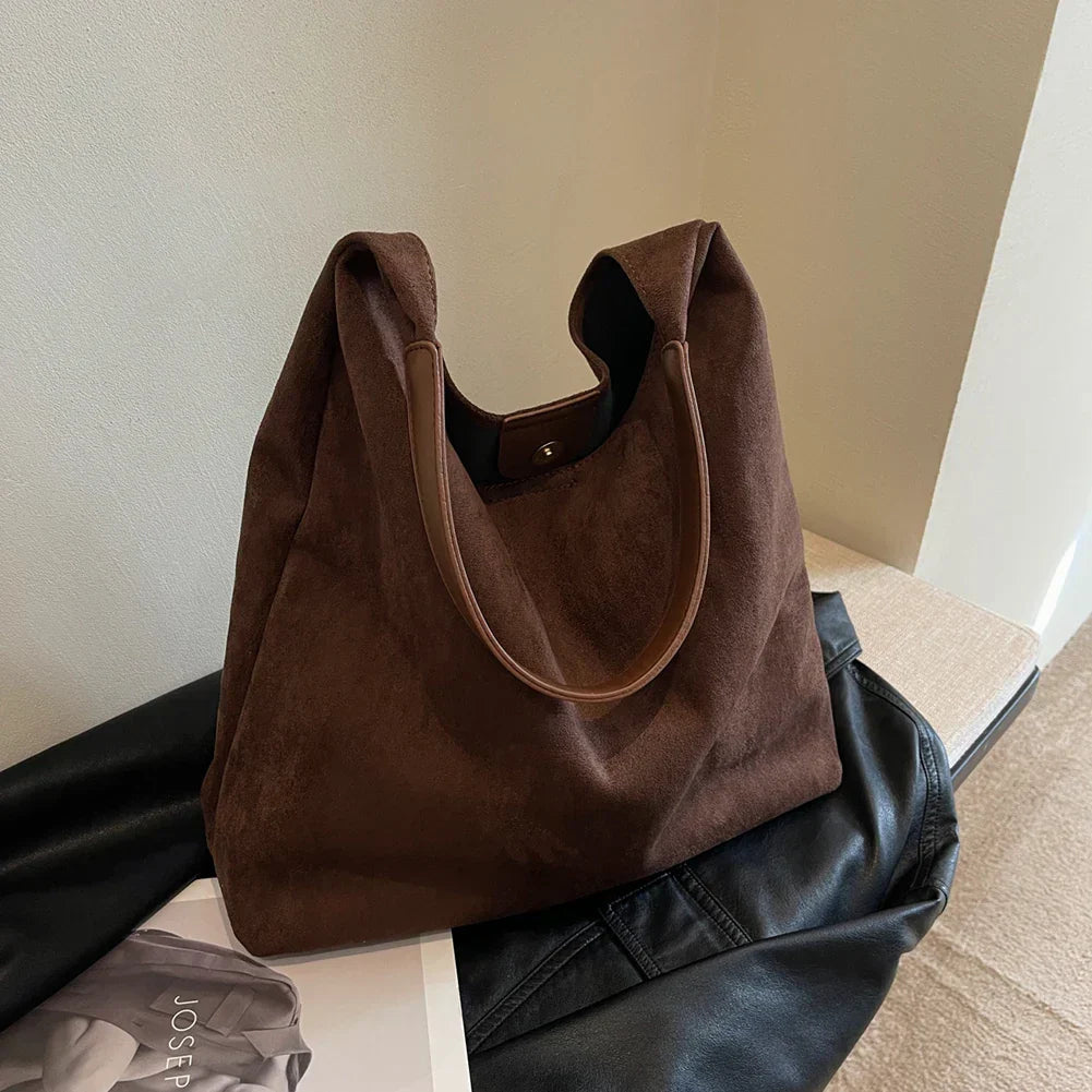 Large Leather Shoulder Handbag For Daily Use
