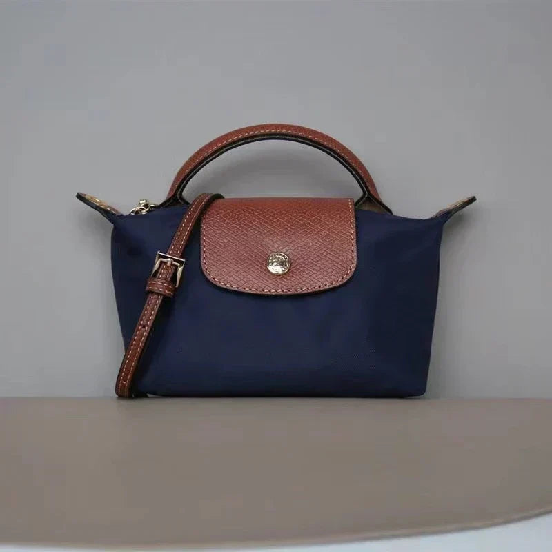 Compact Stylish Purse for Daily Basics