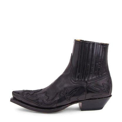 Rugged Western Boots for Men with Embroidered Details - Luxivelle