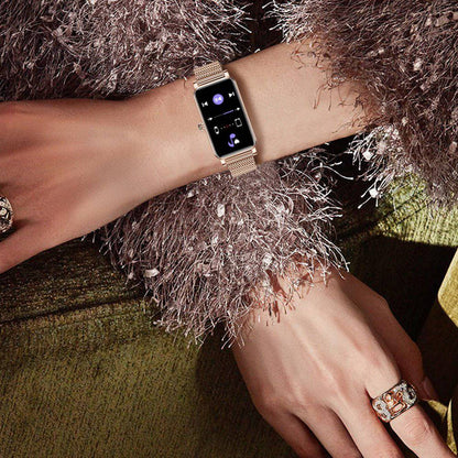 Slim Women's Fitness Smartwatch with Heart Rate Monitor