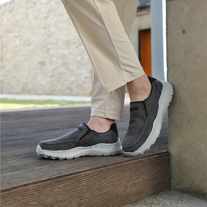 Men's Lightweight Casual Slip On Shoes - Luxivelle