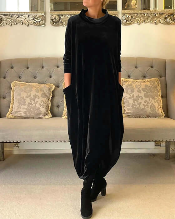 Ladies Elegant Floor Length Velvet Gown - Luxivelle