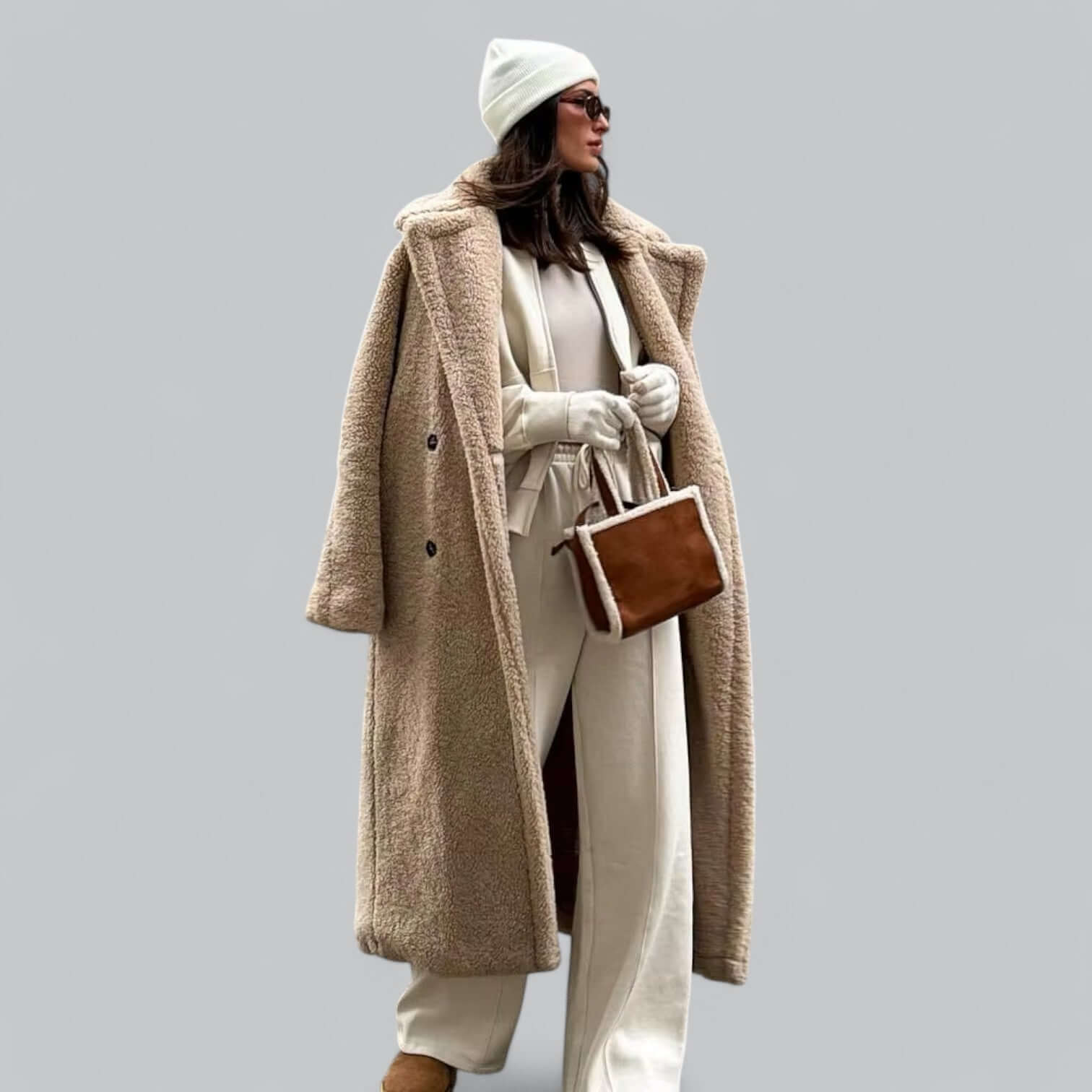 Plush Faux Fur Women's Winter Coat - Luxivelle