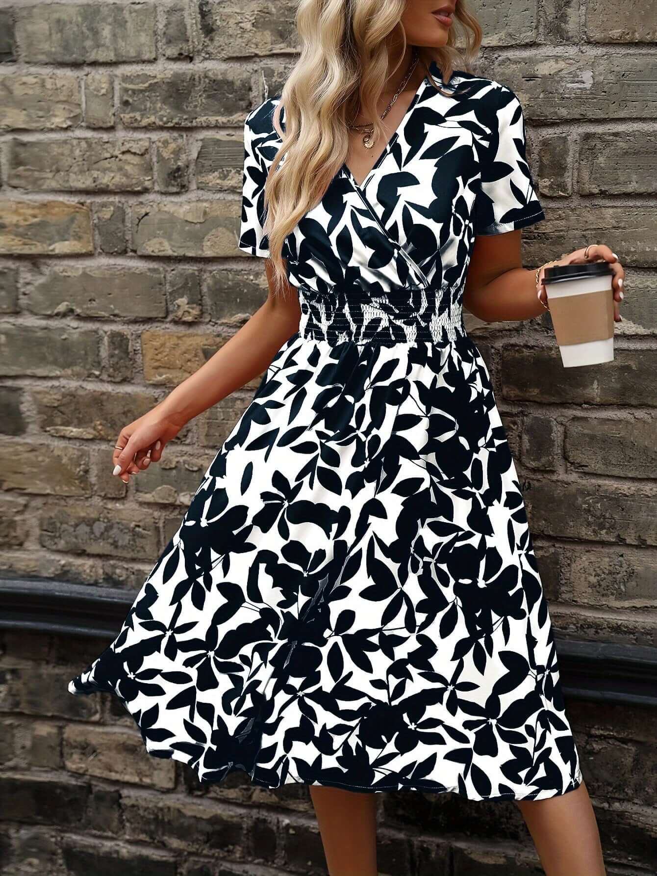 Ladies' Flower Pattern Elastic Waist Dress