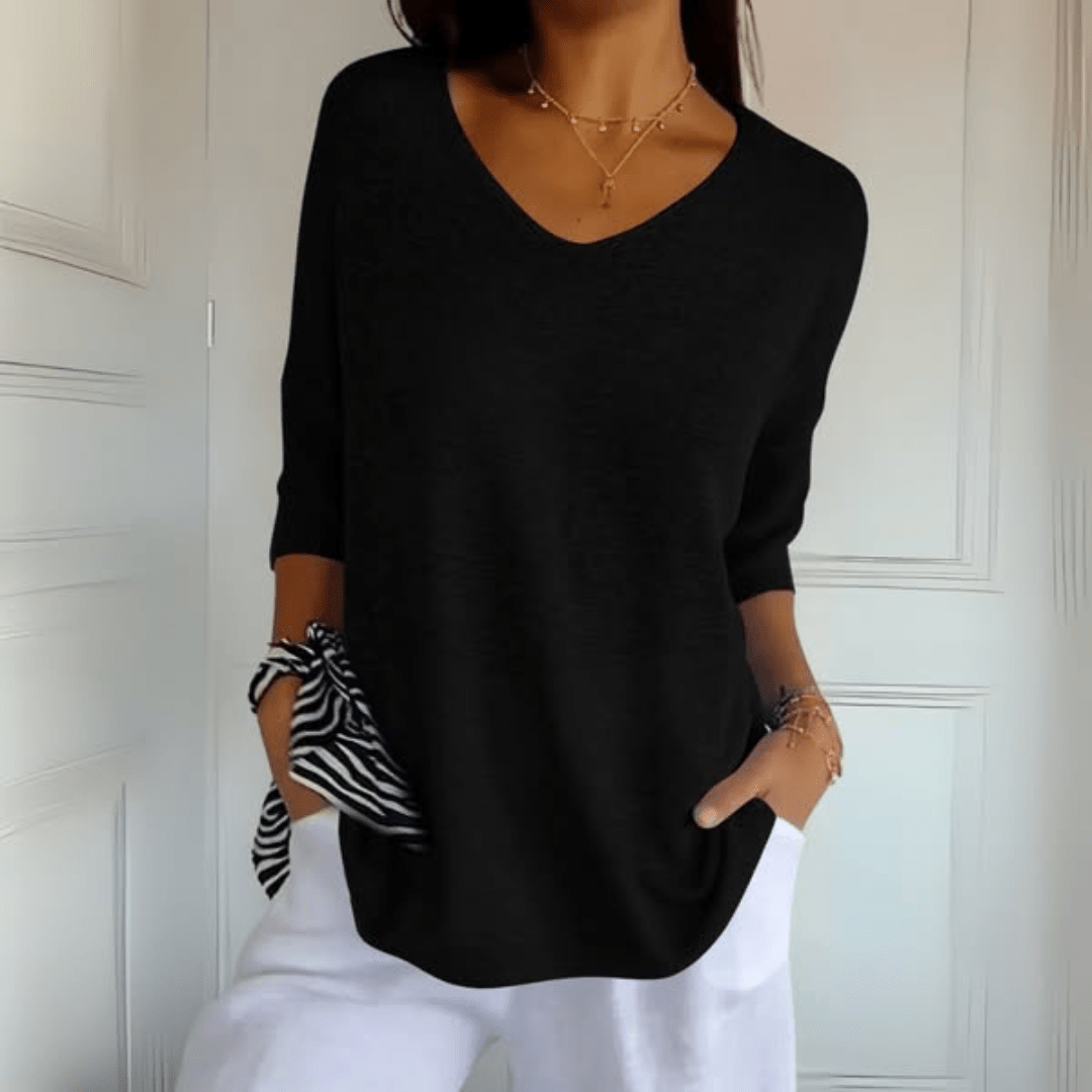 Isla | Knitted top with V-neck