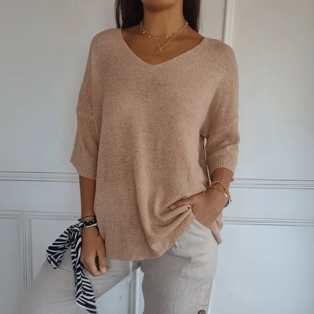 Isla | Knitted top with V-neck