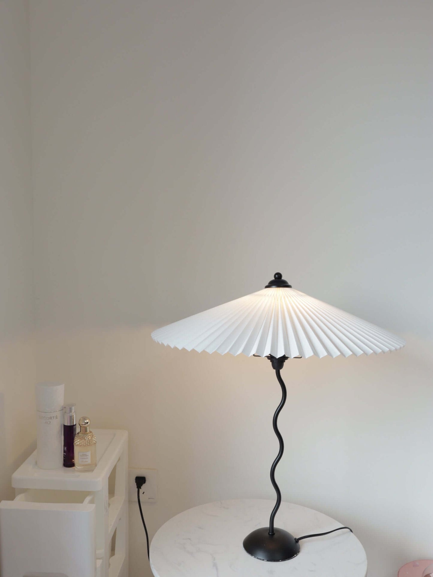 Stylish Curve Desk Lamp