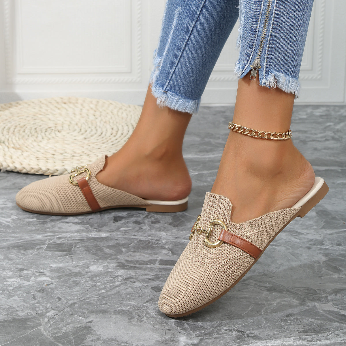 Ladies Comfortable Buckle Flat Sandals