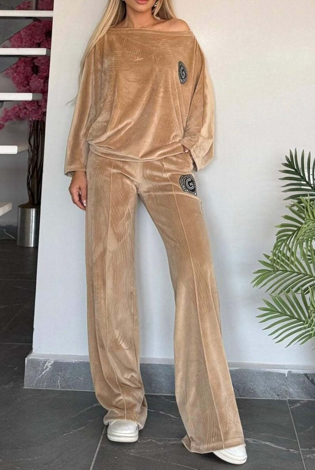 Soft Plush Women's Pajama Set - Luxivelle