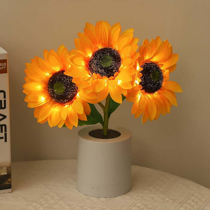 Bright Floral Desk Light - Luxivelle