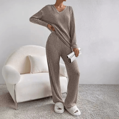 Soft Women's 2-Piece Pajama Set