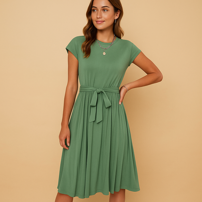 Elegant summer dress for women with tailored fit in midi or maxi length, made from breathable fabric, ideal for weddings, vacations, and parties.