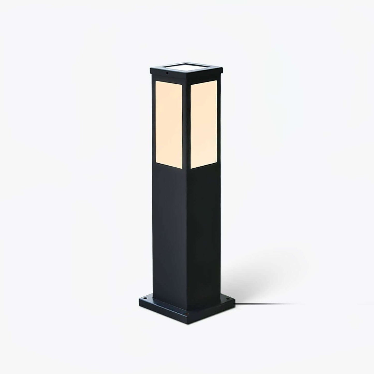 Durable Garden Post Light - Weatherproof Outdoor Lamp - Luxivelle