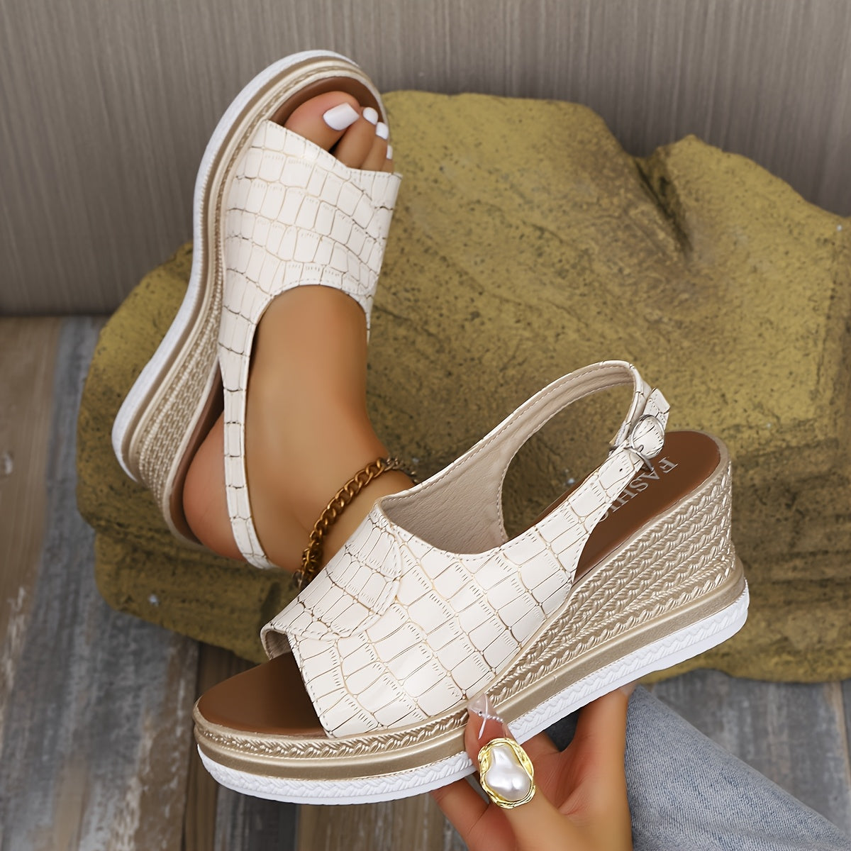 Chic Summer Wedge Sandals - Luxivelle