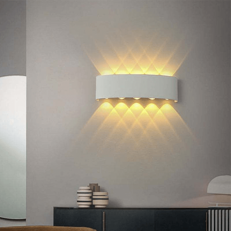 Contemporary LED Outdoor Wall Lamp