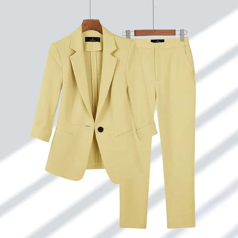 Ladies Classic Business Suit Outfit