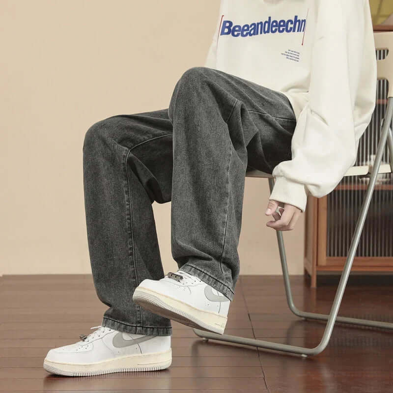 Comfortable Men's Straight Leg Casual Jeans