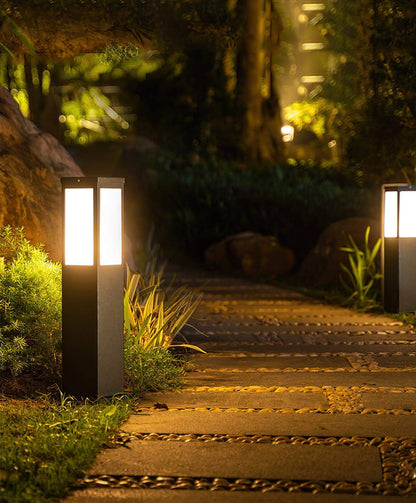 Durable Garden Post Light - Weatherproof Outdoor Lamp