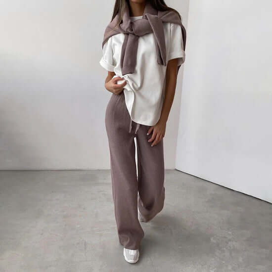 Comfy Knit Women's Sweater Outfit