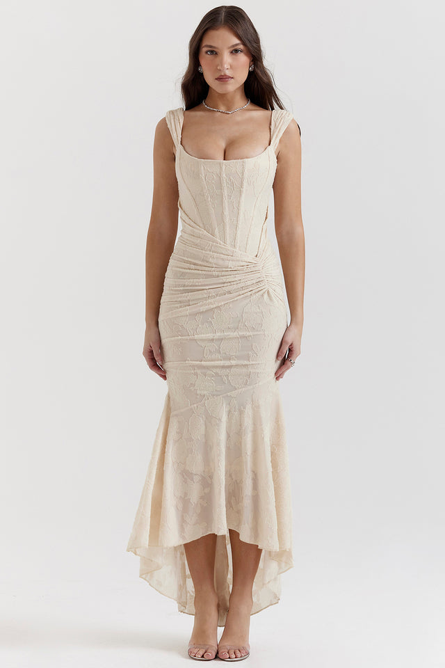 Chic Strapless Fitted Party Dress