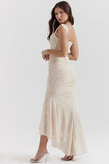 Chic Strapless Fitted Party Dress