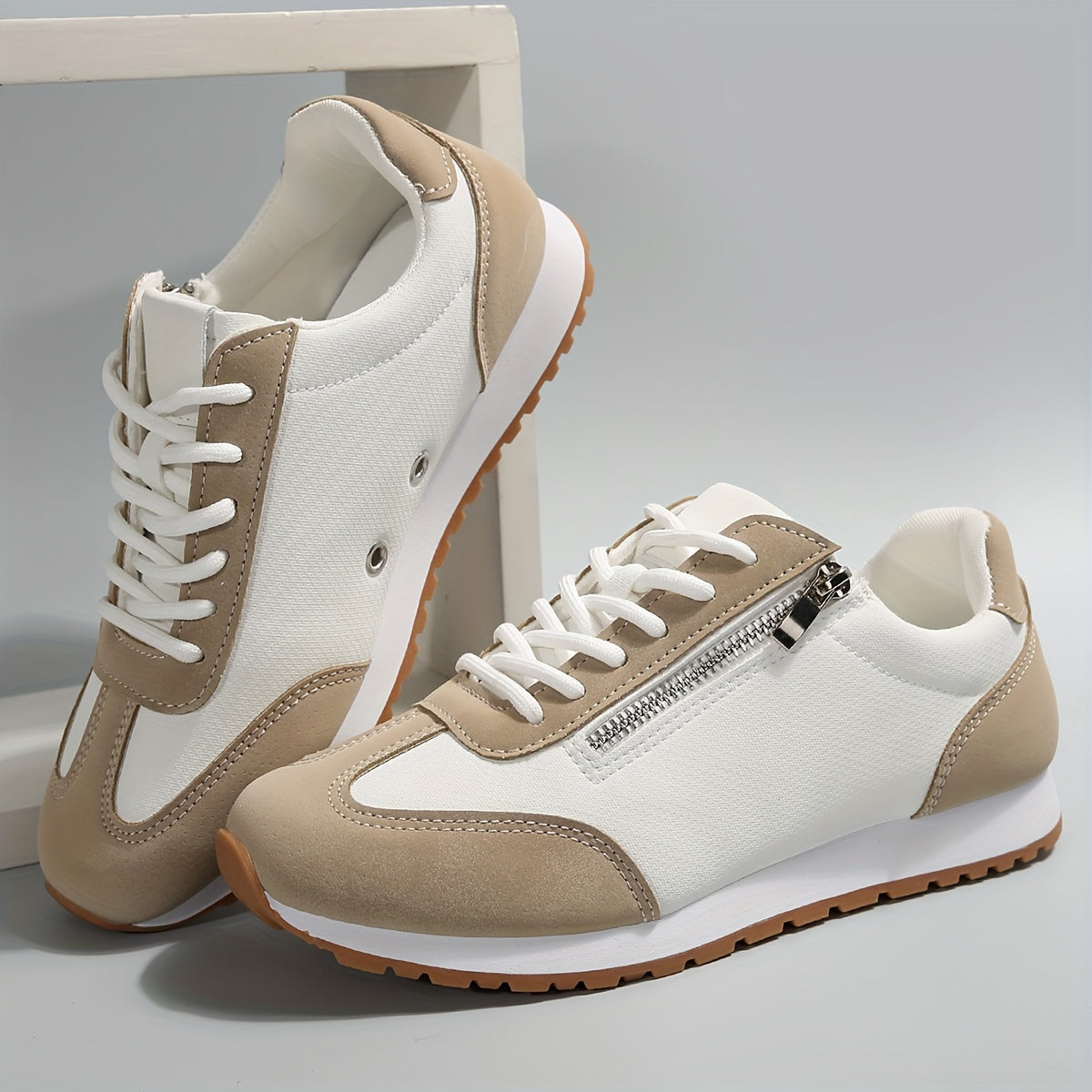 Relaxed Fit Women's Comfort Shoes
