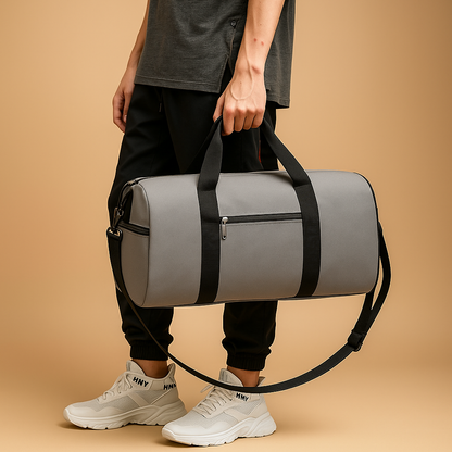 Convertible suit and duffle bag for men with wrinkle-free garment storage, water-resistant Oxford fabric, and multiple carrying options for travel.