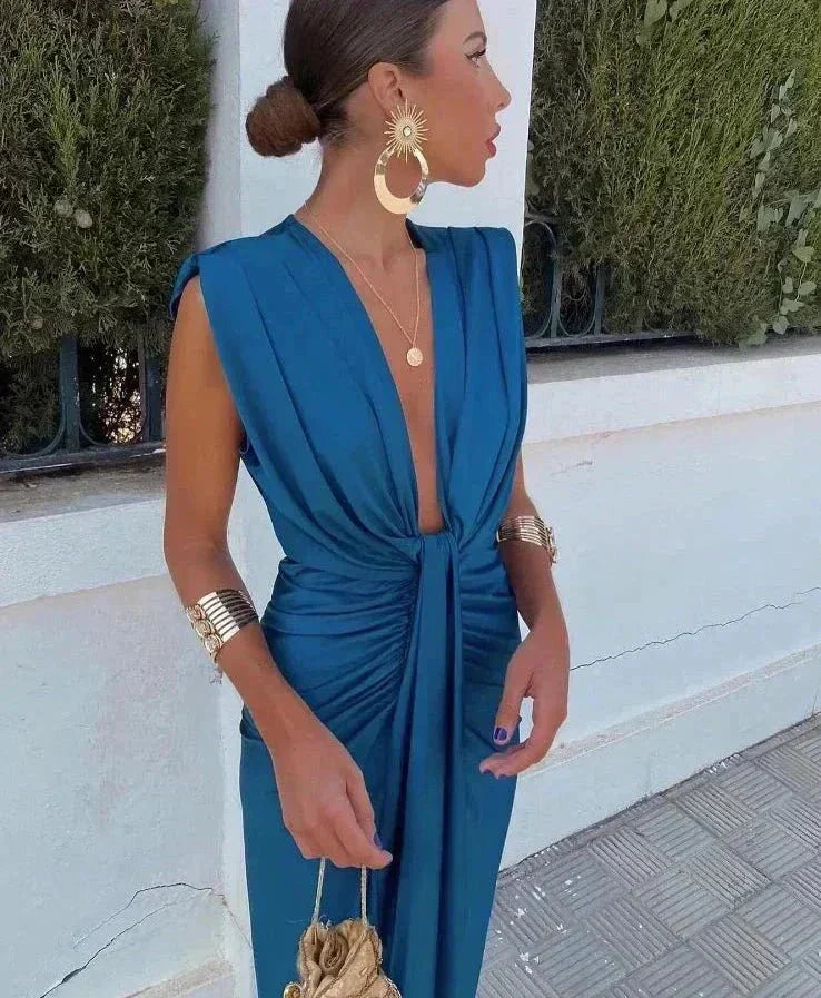 Chic Flowy Maxi Dress - Luxivelle