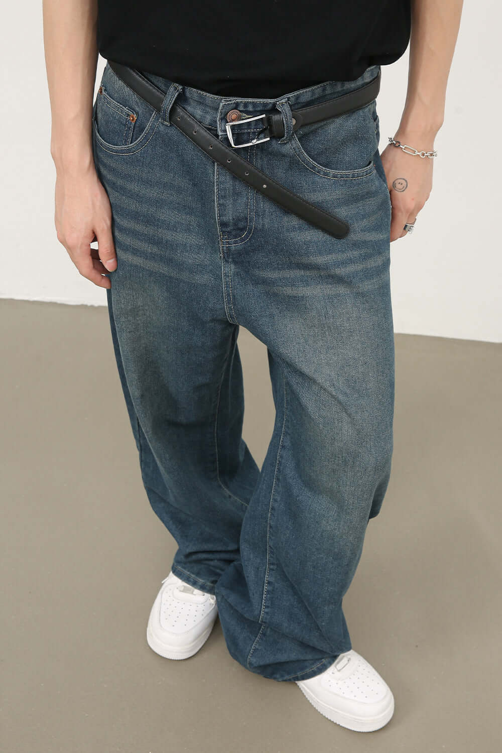 Comfortable Loose Fit Men's Jeans