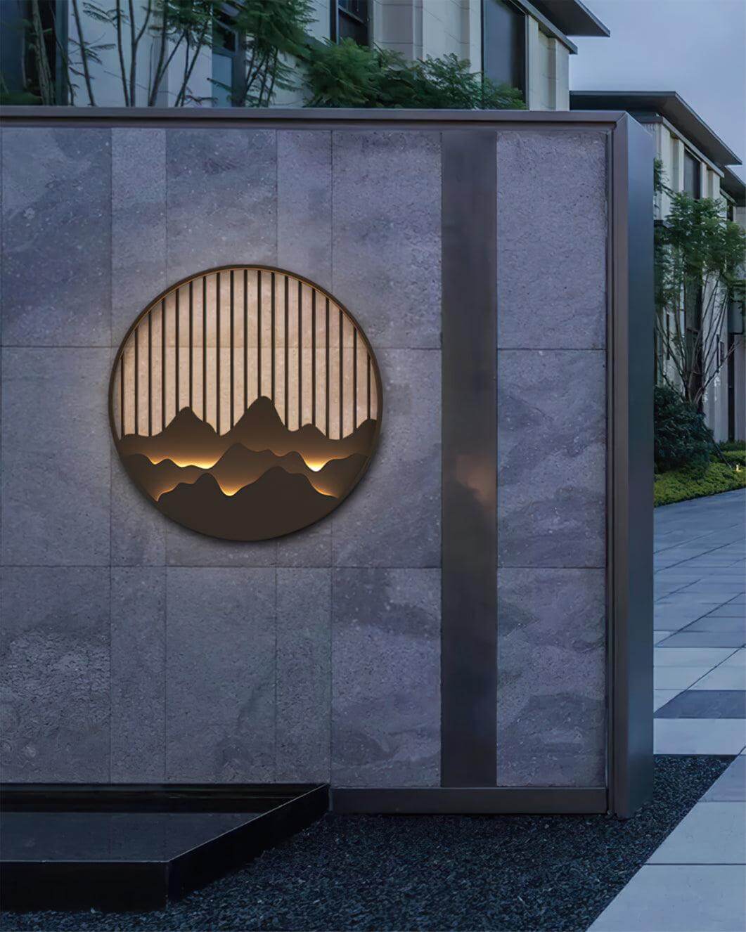 Rustic Outdoor LED Wall Lamp with Nature Design