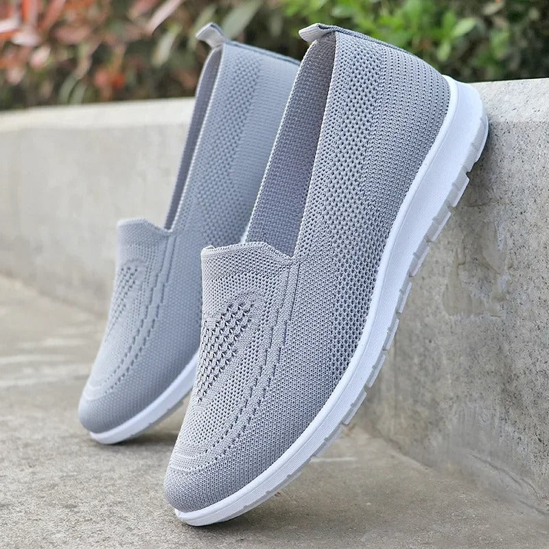 Comfortable Airy Walking Shoes for Women