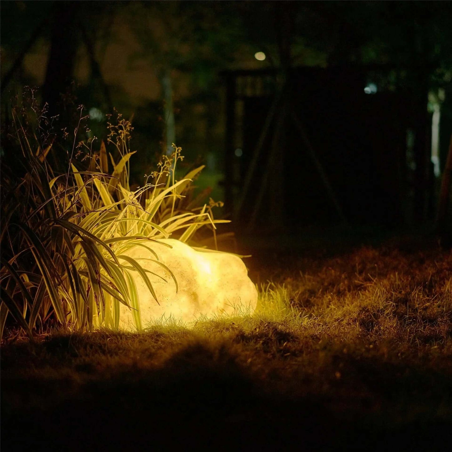 Rustic Garden Patio Lamp