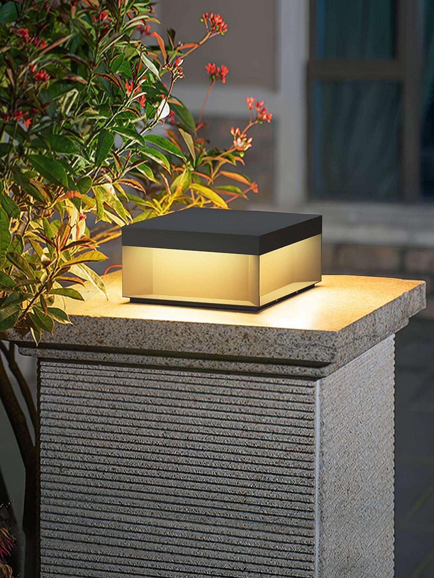 Waterproof Garden Post Lamp - Durable Outdoor Light