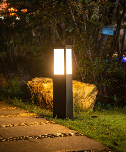 Durable Garden Post Light - Weatherproof Outdoor Lamp