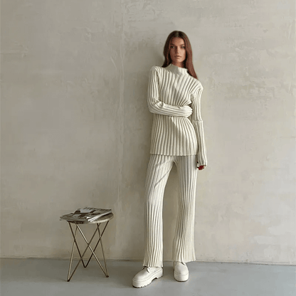 Women's Fitted Textured Knit Outfit