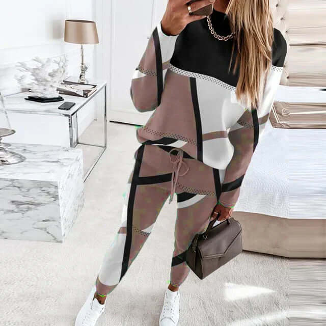 Cozy Geometric Pattern Sleepwear Set
