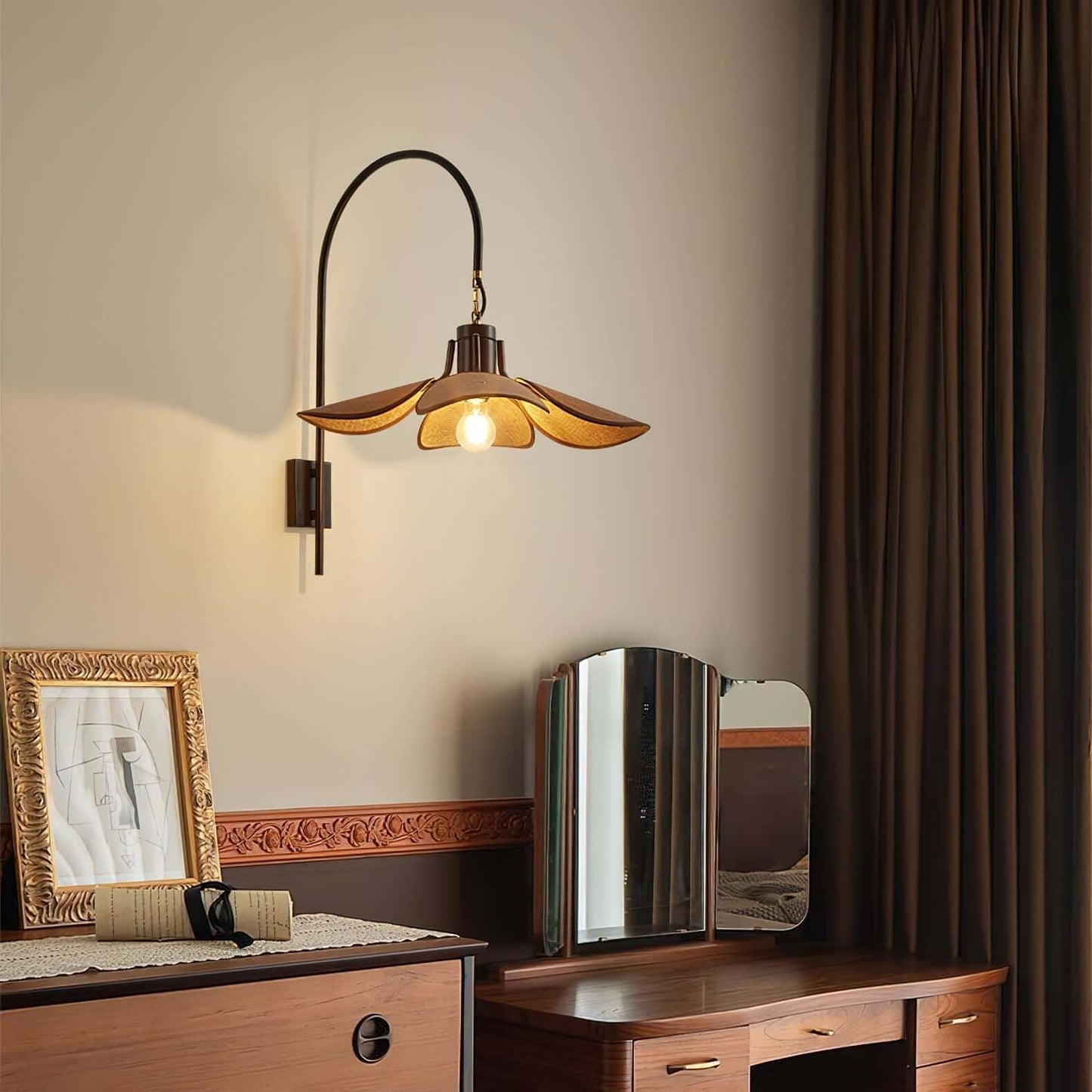 Beautiful Floral Glass Table Lamp
