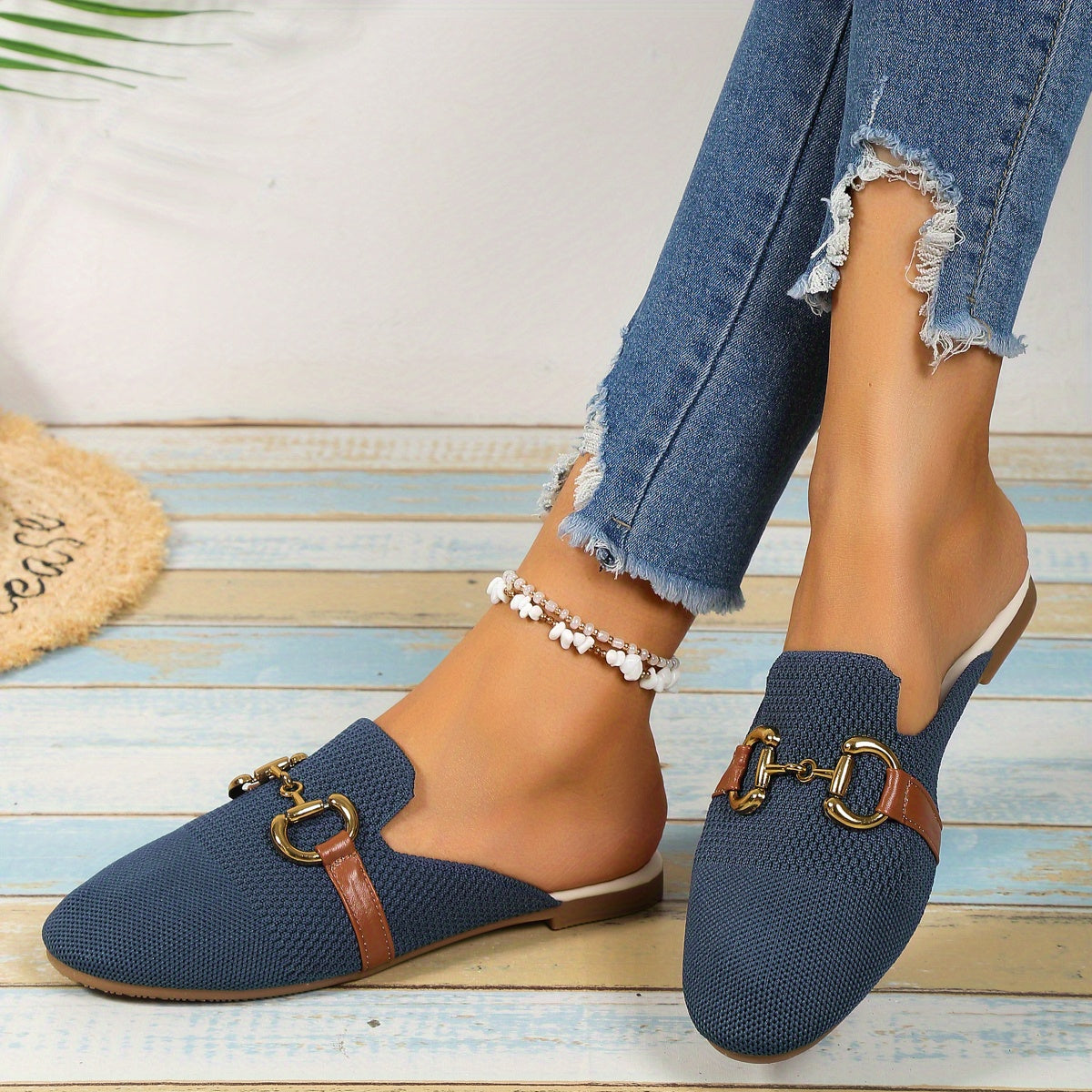 Ladies Comfortable Buckle Flat Sandals
